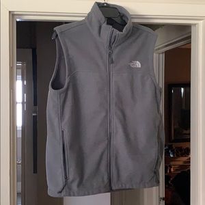 Like new North Face Vest
